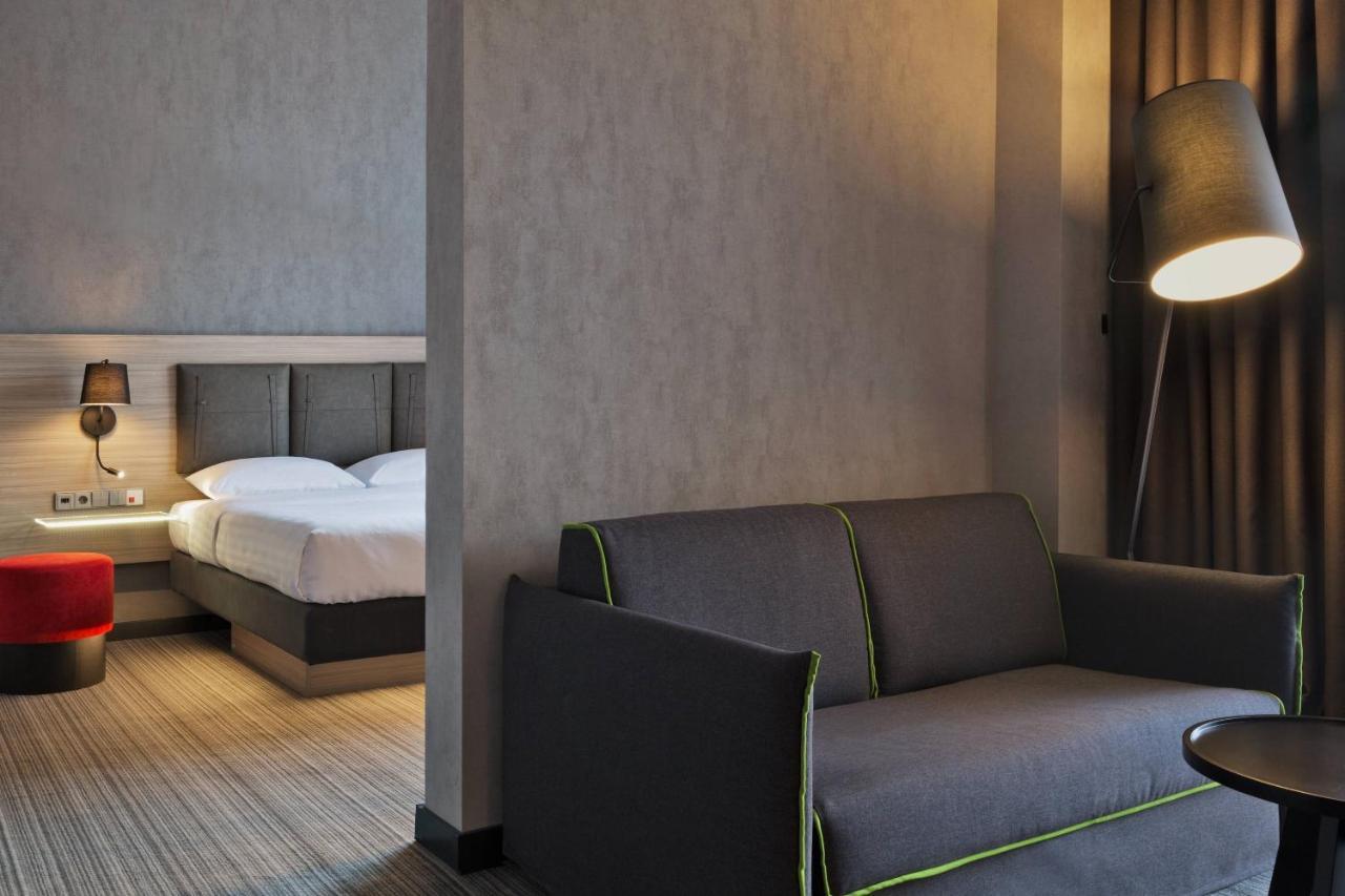 Moxy Hotel 4*