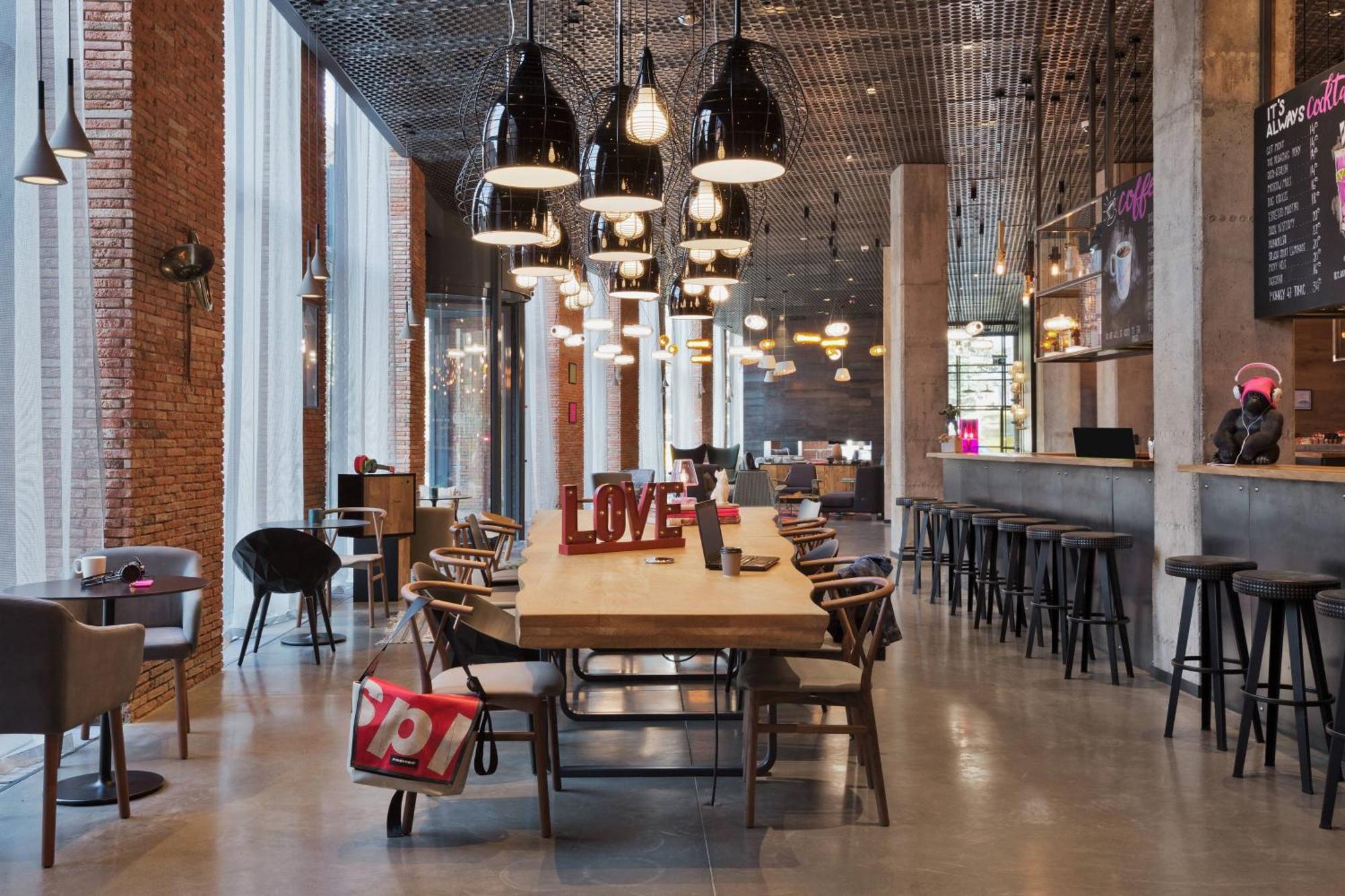 Moxy 4* Tbilisi